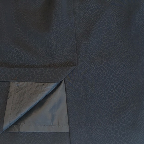 CALVIN KLEIN Textured Pencil Skirt -  Size 6 Pre-owned - Picture 5 of 8